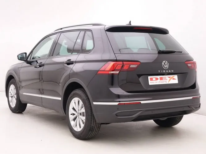 Volkswagen Tiguan 1.5 TSi 150 DSG Life + GPS + KeyLess + Park Assist + LED Lights Image 4