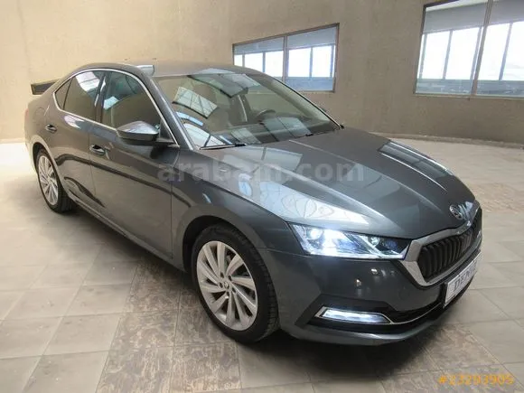 Skoda Octavia 1.5 TSI Sport Image 2