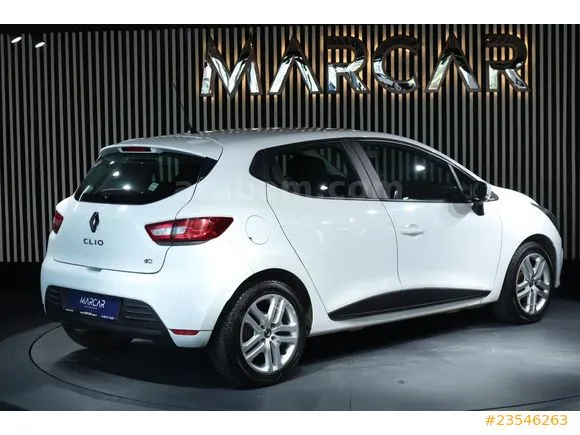 Renault Clio 1.5 dCi Joy Image 1