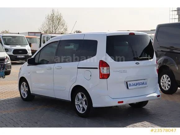 Ford Tourneo Courier 1.5 TDCi Delux Image 3