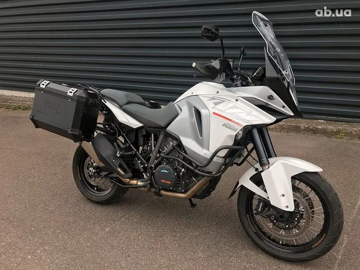 KTM 1290 Image 1